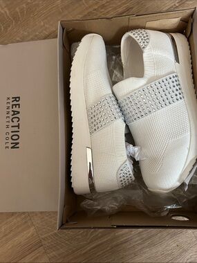 Reaction Kenneth Cole White Slip-On Knit Rhinestone Sneakers worn once